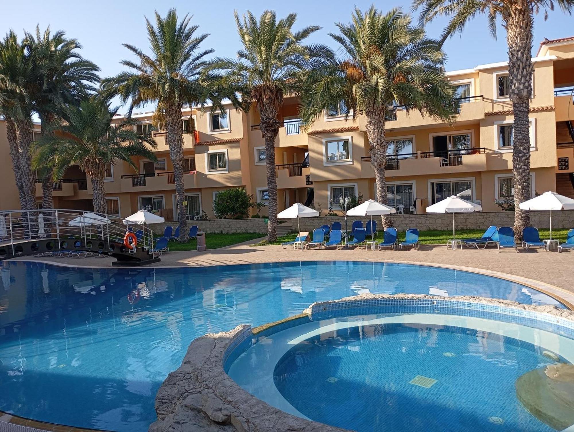 Pagona Holiday Apartments Paphos Esterno foto