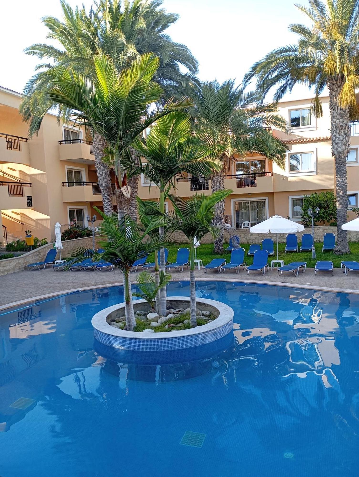 Pagona Holiday Apartments Paphos Esterno foto