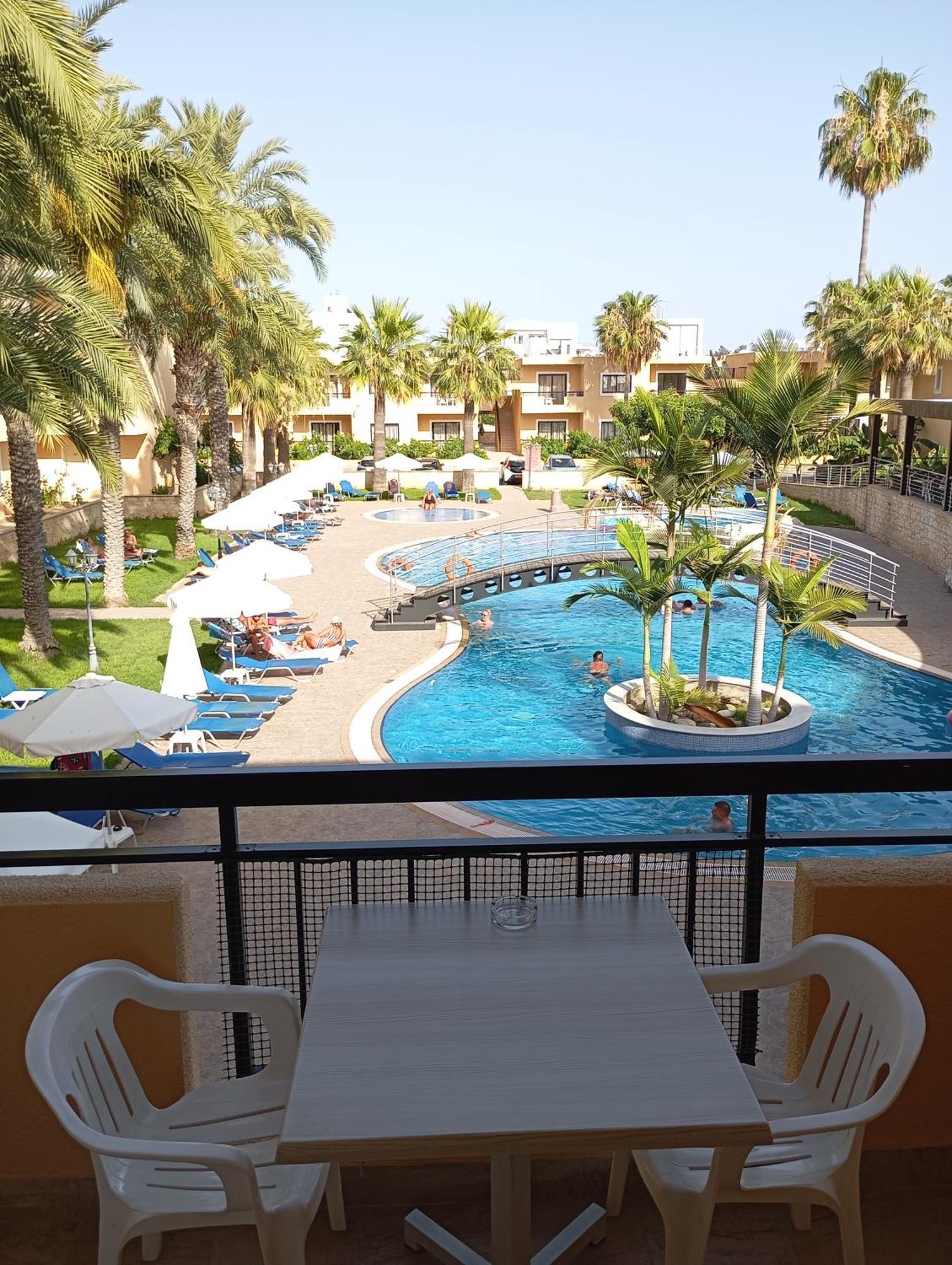 Pagona Holiday Apartments Paphos Esterno foto