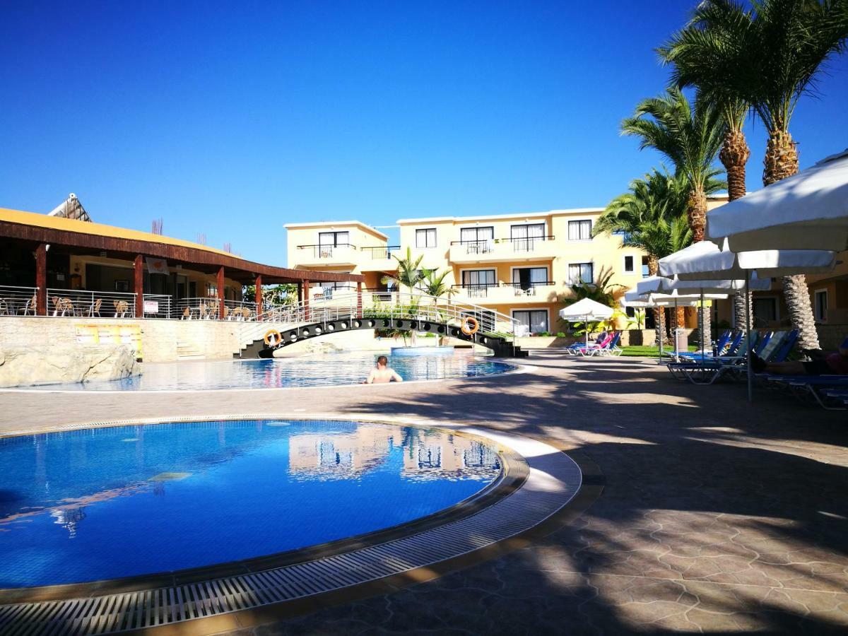 Pagona Holiday Apartments Paphos Esterno foto