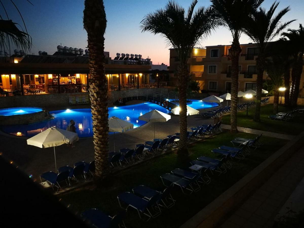 Pagona Holiday Apartments Paphos Esterno foto